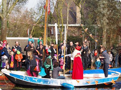 SINT is weer veilig aan wal gestapt in Dirkshorn