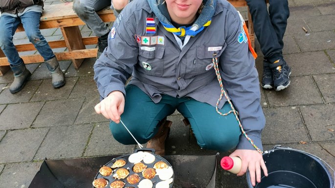 Kokkerellen boven het vuur